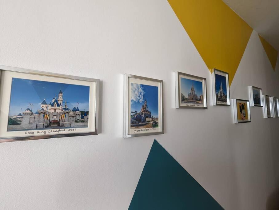 Disney'S Gallery A 5 Minutes De Disneyland Paris Montévrain Exteriör bild